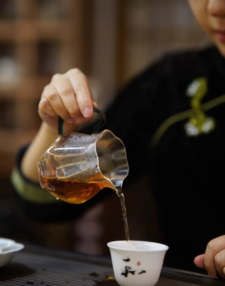 黔东南如何约到鸡公司/黔东南咋约得便宜的鸡怎么约/约的鸡公司fds